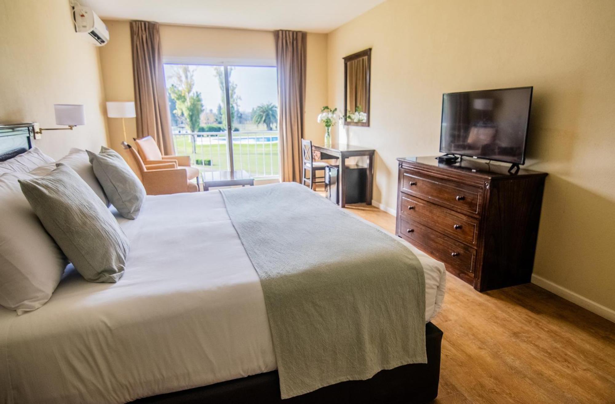 Wyndham Garden Hotel Campana